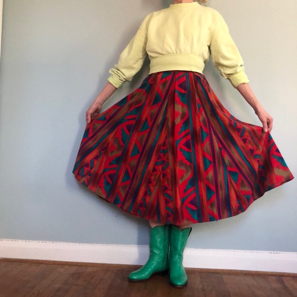 Vintage pleated midi skirt. Likely one of a kind at this point! - Picture 3 of 7